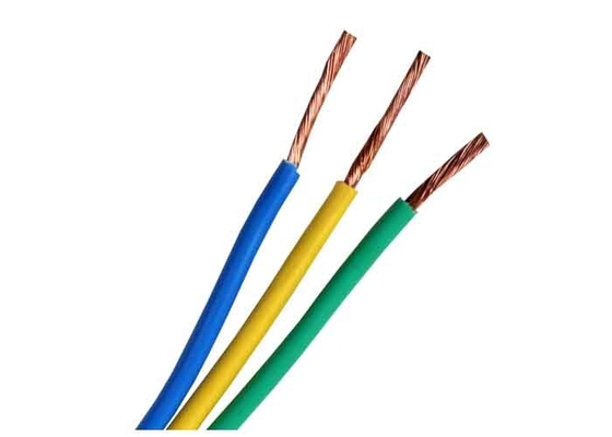 Cina Kawat Kabel Listrik IEC 60227 Standar Dengan Konduktor Tembaga Fleksibel pemasok