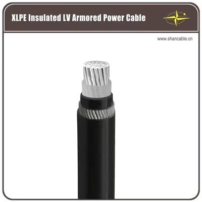 XLPE Kabel Daya Terisolasi 2-5 Inti Standar IEC 0,6/1kV Tegangan pemasok